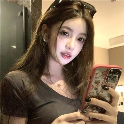 女机械人
